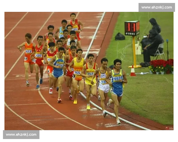 散打比赛规则与竞技技巧全面解析：从比赛规格到实战运用